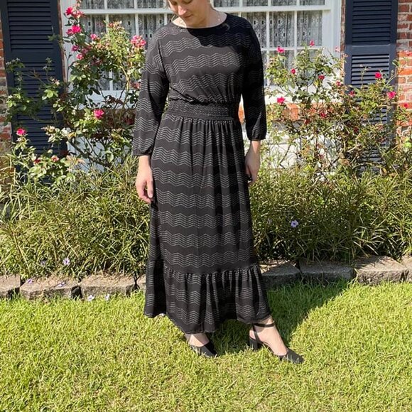 NEW NWT Tags LuLaRoe Evelyn Smocked Waist Maxi Dress Long Sleeve Black Chevron - Picture 5 of 8